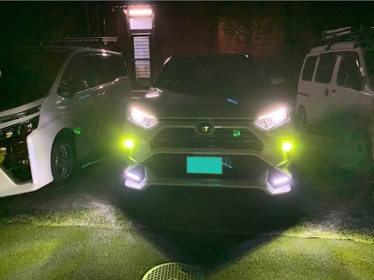 半額SALE／ RAV4 フォグランプ 新品使用3日 明る過ぎか LED